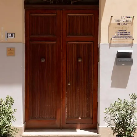 La Trinacria 4*