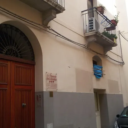 La Trinacria Guest house 4*