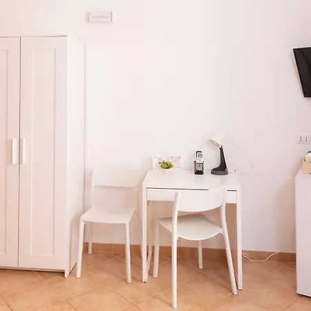 Πανσιόν La Trinacria 4*