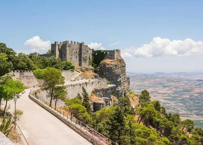 La Trinacria Pensjonat 4*